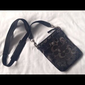 COACH - Classic Crossbody Purse